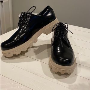 Black leather chunky ankle shoes